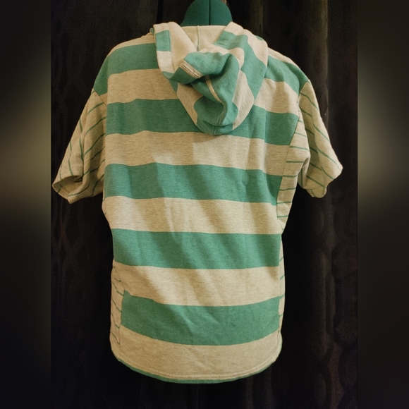 Hoodie / Chandail capuchon - Picture 2 of 5